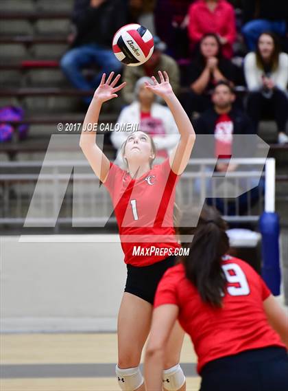 Thumbnail 1 in O'Connor vs Canyon (6A Region 4 Bi-District) photogallery.