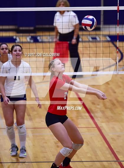 Thumbnail 1 in O'Connor vs Canyon (6A Region 4 Bi-District) photogallery.