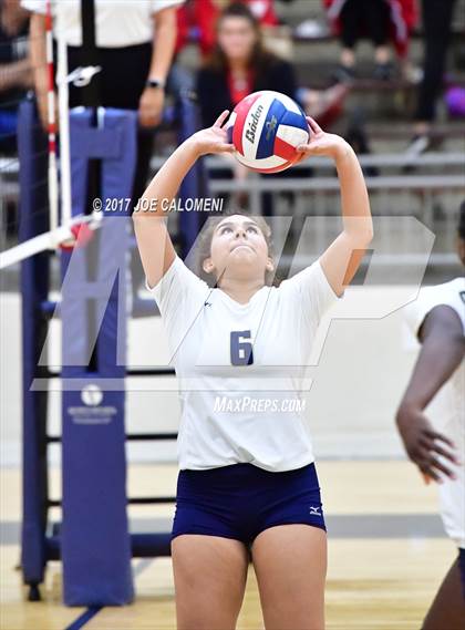 Thumbnail 2 in O'Connor vs Canyon (6A Region 4 Bi-District) photogallery.