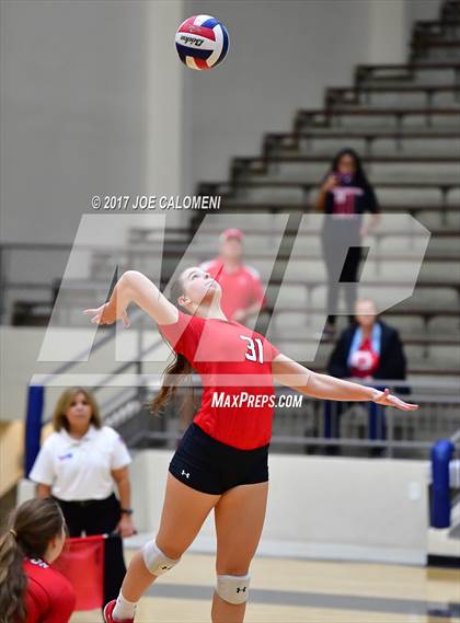 Thumbnail 3 in O'Connor vs Canyon (6A Region 4 Bi-District) photogallery.