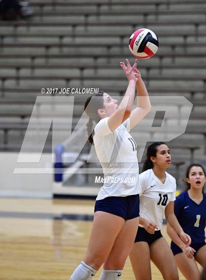 Thumbnail 1 in O'Connor vs Canyon (6A Region 4 Bi-District) photogallery.