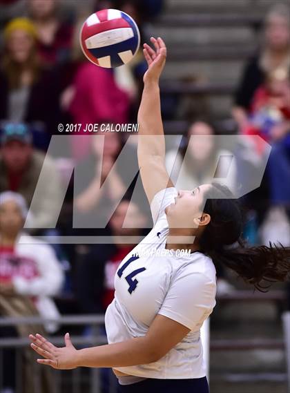 Thumbnail 2 in O'Connor vs Canyon (6A Region 4 Bi-District) photogallery.