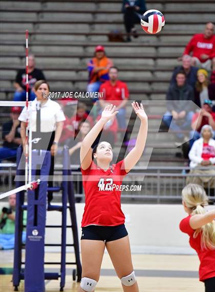Thumbnail 2 in O'Connor vs Canyon (6A Region 4 Bi-District) photogallery.