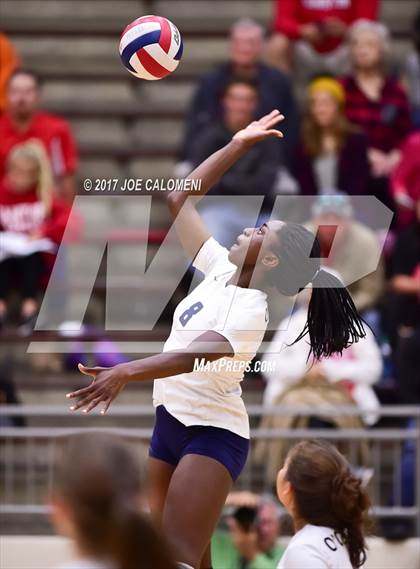 Thumbnail 3 in O'Connor vs Canyon (6A Region 4 Bi-District) photogallery.