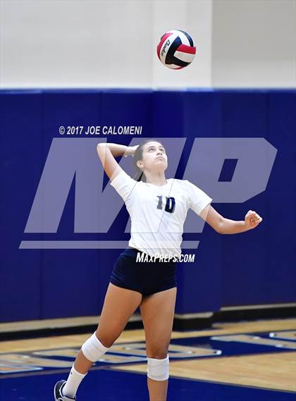 Thumbnail 1 in O'Connor vs Canyon (6A Region 4 Bi-District) photogallery.