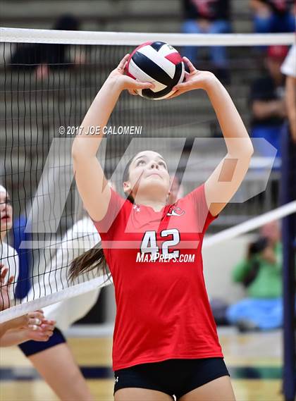Thumbnail 2 in O'Connor vs Canyon (6A Region 4 Bi-District) photogallery.