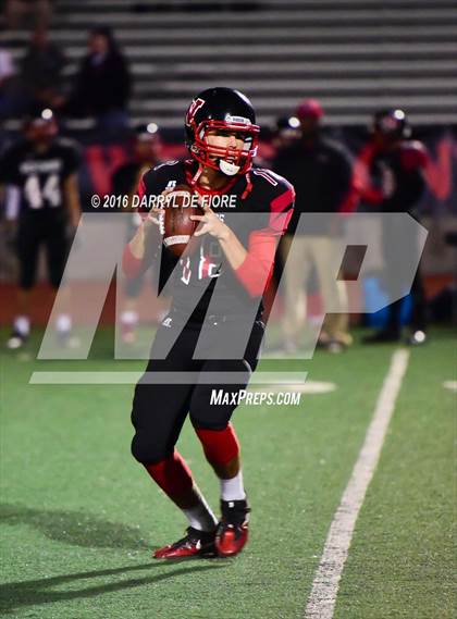 Thumbnail 3 in San Mateo @ Westmont (CIF CS Quarterfinal Playoff) photogallery.