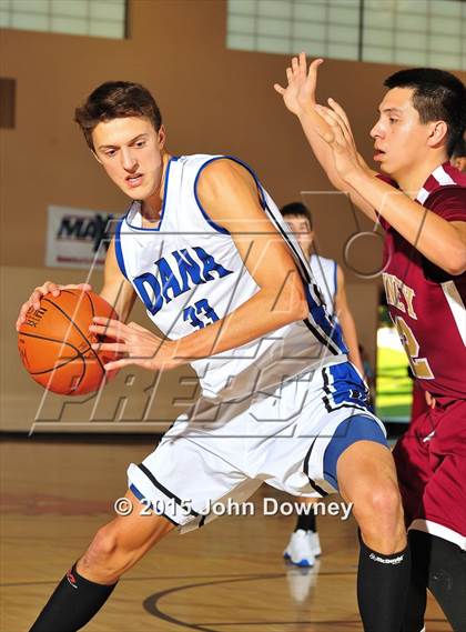 Thumbnail 2 in Dana Hills @ Downey (MaxPreps Holiday Classic) photogallery.