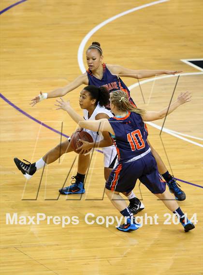 Thumbnail 3 in Chaminade vs. Archbishop Mitty (CIF State D2 Final) photogallery.