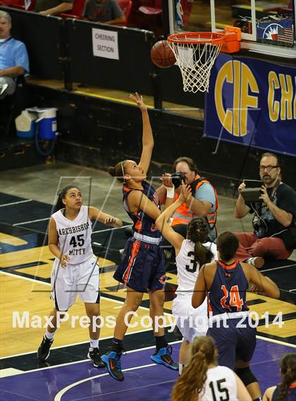 Thumbnail 2 in Chaminade vs. Archbishop Mitty (CIF State D2 Final) photogallery.