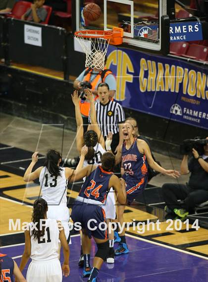 Thumbnail 3 in Chaminade vs. Archbishop Mitty (CIF State D2 Final) photogallery.