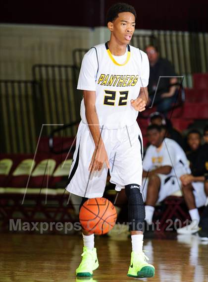 Thumbnail 3 in Humble vs Klein Oak(McDonald's Texas Invitational) photogallery.