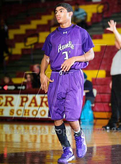 Thumbnail 2 in Humble vs Klein Oak(McDonald's Texas Invitational) photogallery.