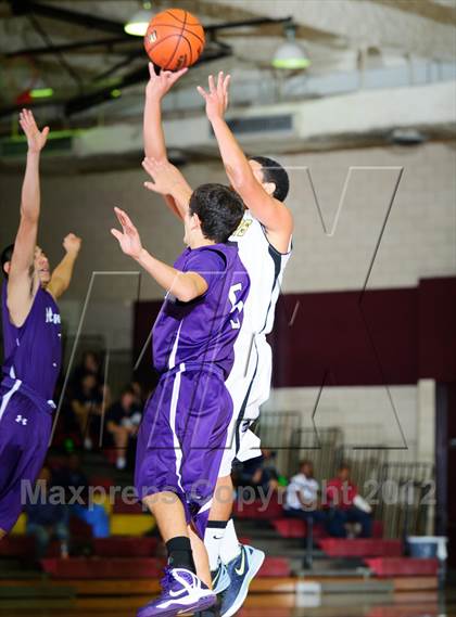 Thumbnail 2 in Humble vs Klein Oak(McDonald's Texas Invitational) photogallery.