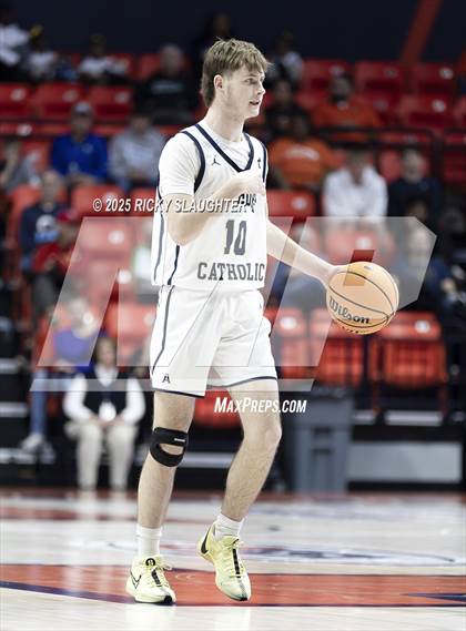 Thumbnail 3 in Althoff Catholic vs. Christ the King (IHSA 2A Semi Final) photogallery.