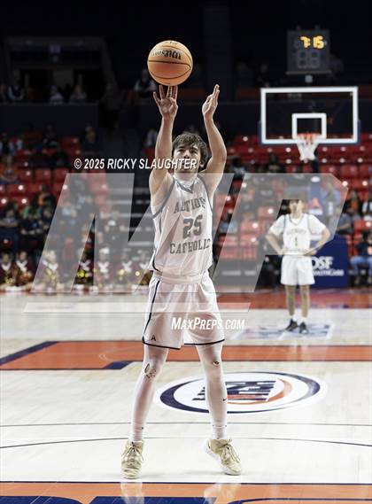 Thumbnail 2 in Althoff Catholic vs. Christ the King (IHSA 2A Semi Final) photogallery.