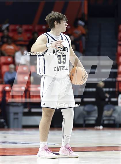 Thumbnail 3 in Althoff Catholic vs. Christ the King (IHSA 2A Semi Final) photogallery.