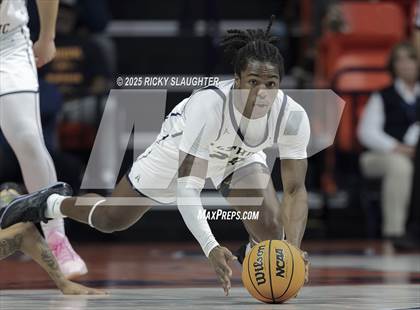 Thumbnail 3 in Althoff Catholic vs. Christ the King (IHSA 2A Semi Final) photogallery.