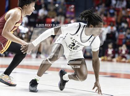 Thumbnail 2 in Althoff Catholic vs. Christ the King (IHSA 2A Semi Final) photogallery.