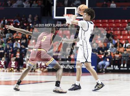 Thumbnail 3 in Althoff Catholic vs. Christ the King (IHSA 2A Semi Final) photogallery.