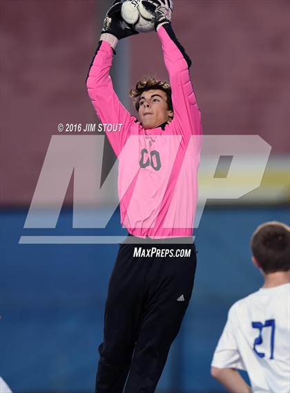 Thumbnail 3 in Hastings vs. Westhill (NYSPHSAA Class B Final) photogallery.