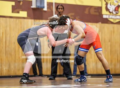 Thumbnail 1 in JV: Faith Lutheran vs. Valley photogallery.