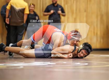 Thumbnail 2 in JV: Faith Lutheran vs. Valley photogallery.