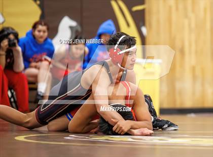 Thumbnail 1 in JV: Faith Lutheran vs. Valley photogallery.