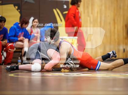 Thumbnail 1 in JV: Faith Lutheran vs. Valley photogallery.