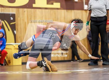 Thumbnail 1 in JV: Faith Lutheran vs. Valley photogallery.