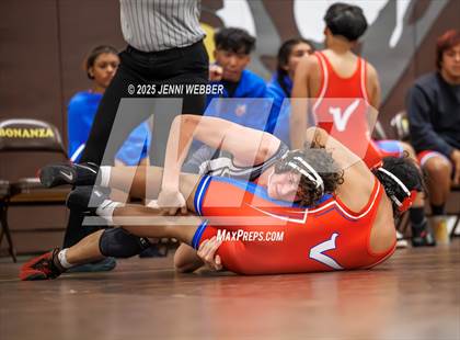 Thumbnail 1 in JV: Faith Lutheran vs. Valley photogallery.