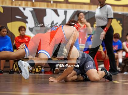 Thumbnail 2 in JV: Faith Lutheran vs. Valley photogallery.