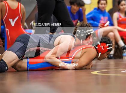 Thumbnail 2 in JV: Faith Lutheran vs. Valley photogallery.