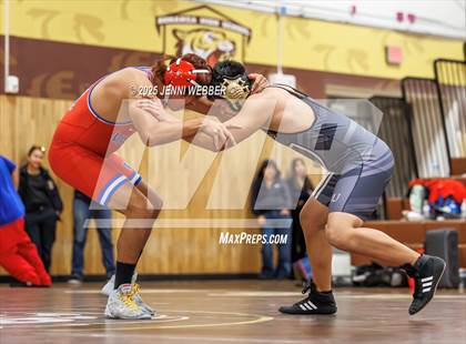 Thumbnail 2 in JV: Faith Lutheran vs. Valley photogallery.