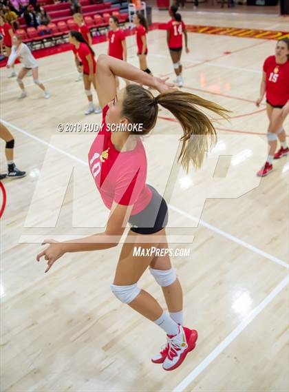 Thumbnail 3 in Cathedral Catholic vs. Torrey Pines (CIF SDS Open Final) photogallery.
