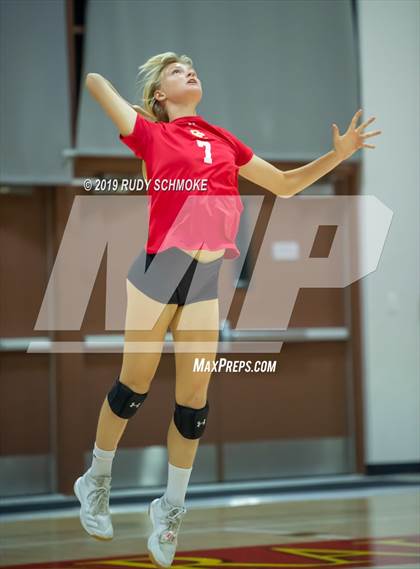 Thumbnail 3 in Cathedral Catholic vs. Torrey Pines (CIF SDS Open Final) photogallery.