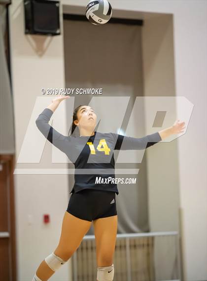 Thumbnail 1 in Cathedral Catholic vs. Torrey Pines (CIF SDS Open Final) photogallery.