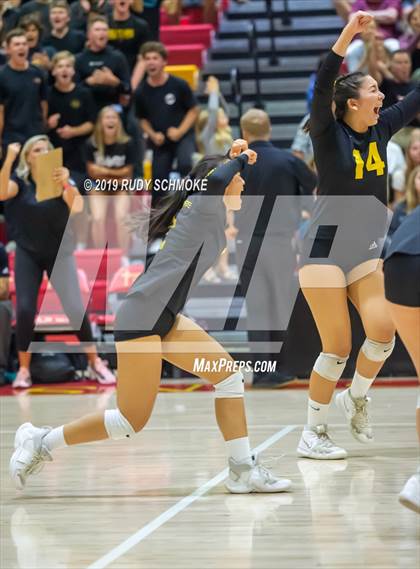 Thumbnail 2 in Cathedral Catholic vs. Torrey Pines (CIF SDS Open Final) photogallery.