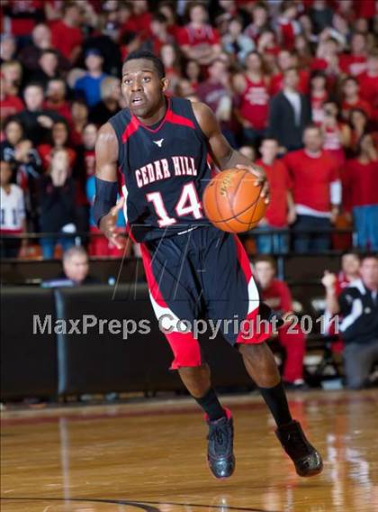 Thumbnail 3 in Marcus vs. Cedar Hill (5A Regional Final) photogallery.