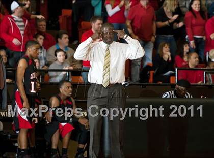Thumbnail 2 in Marcus vs. Cedar Hill (5A Regional Final) photogallery.