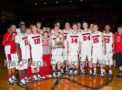 Thumbnail 2 in Marcus vs. Cedar Hill (5A Regional Final) photogallery.