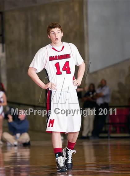 Thumbnail 2 in Marcus vs. Cedar Hill (5A Regional Final) photogallery.