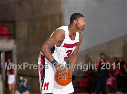 Thumbnail 1 in Marcus vs. Cedar Hill (5A Regional Final) photogallery.