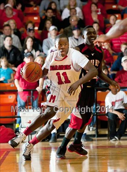 Thumbnail 1 in Marcus vs. Cedar Hill (5A Regional Final) photogallery.