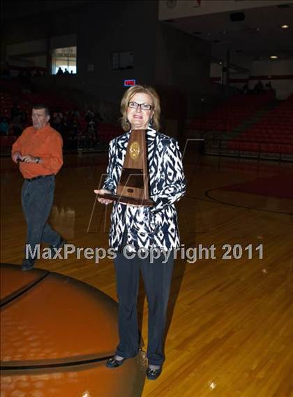 Thumbnail 2 in Marcus vs. Cedar Hill (5A Regional Final) photogallery.