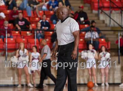 Thumbnail 1 in Marcus vs. Cedar Hill (5A Regional Final) photogallery.