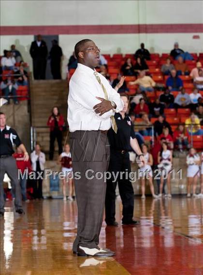 Thumbnail 3 in Marcus vs. Cedar Hill (5A Regional Final) photogallery.
