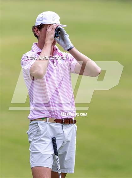 Thumbnail 2 in NCHSAA 4A Finals (Round 1) photogallery.