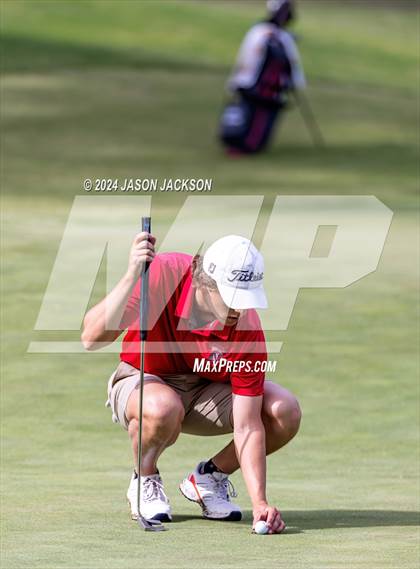 Thumbnail 1 in NCHSAA 4A Finals (Round 1) photogallery.