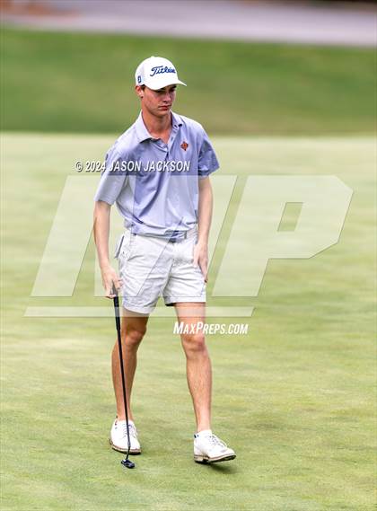 Thumbnail 2 in NCHSAA 4A Finals (Round 1) photogallery.